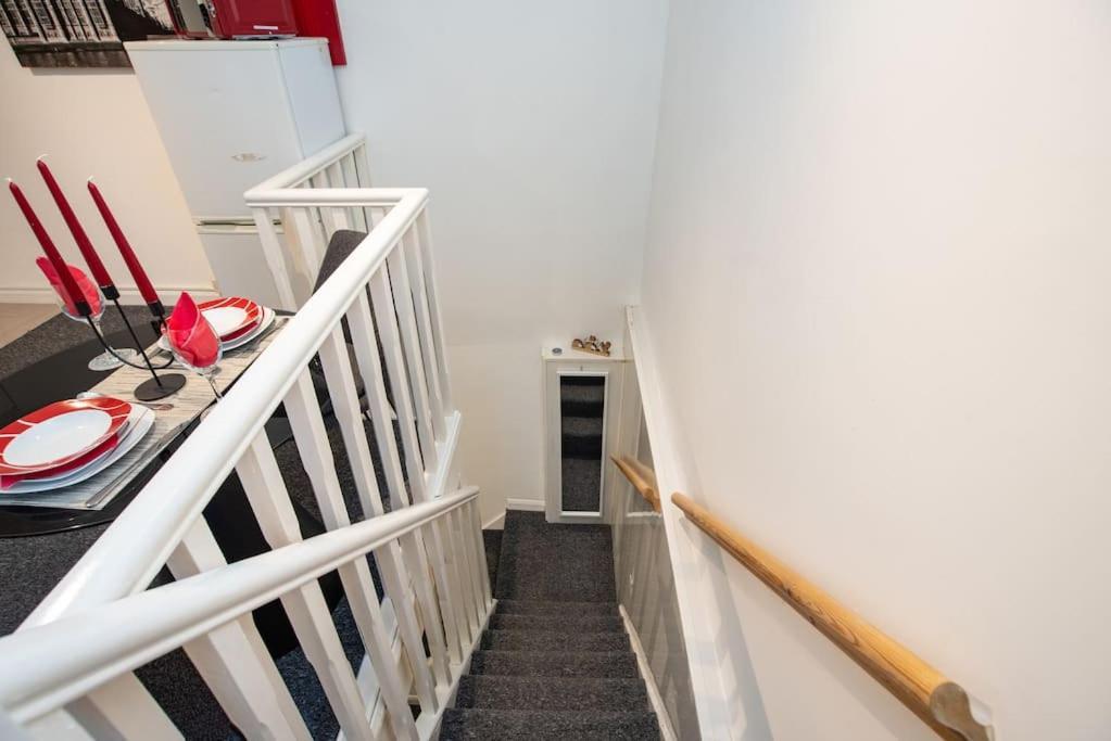 Watford Central Serviced Apartments מראה חיצוני תמונה