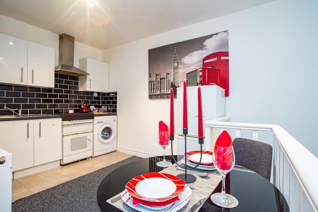 Watford Central Serviced Apartments מראה חיצוני תמונה