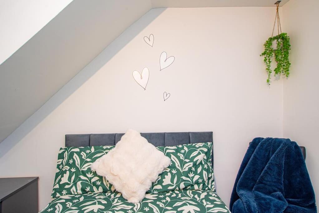 Watford Central Serviced Apartments מראה חיצוני תמונה