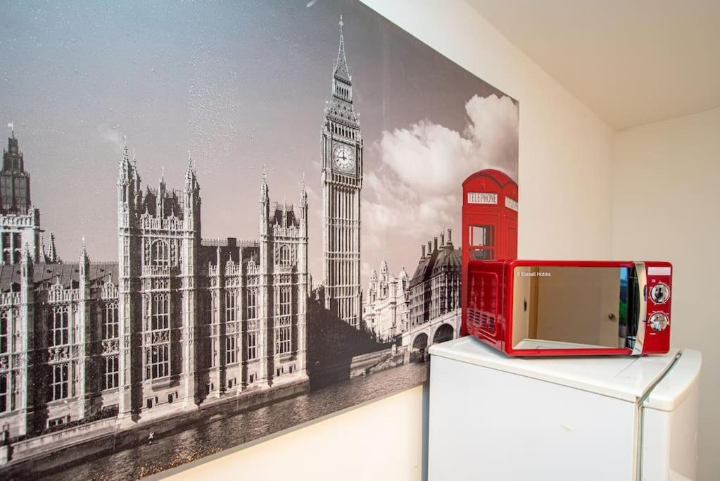 Watford Central Serviced Apartments מראה חיצוני תמונה